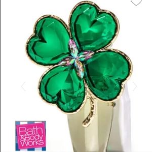 Bath Body Works Clover Night Light Wallflower Fragrance Plug